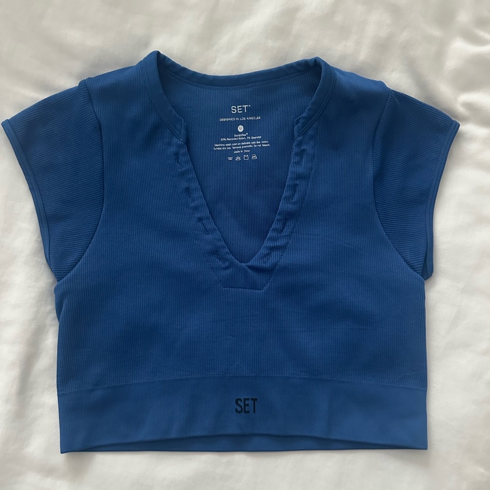 SOLD SET Active Blue Fitted Crop Tank Top